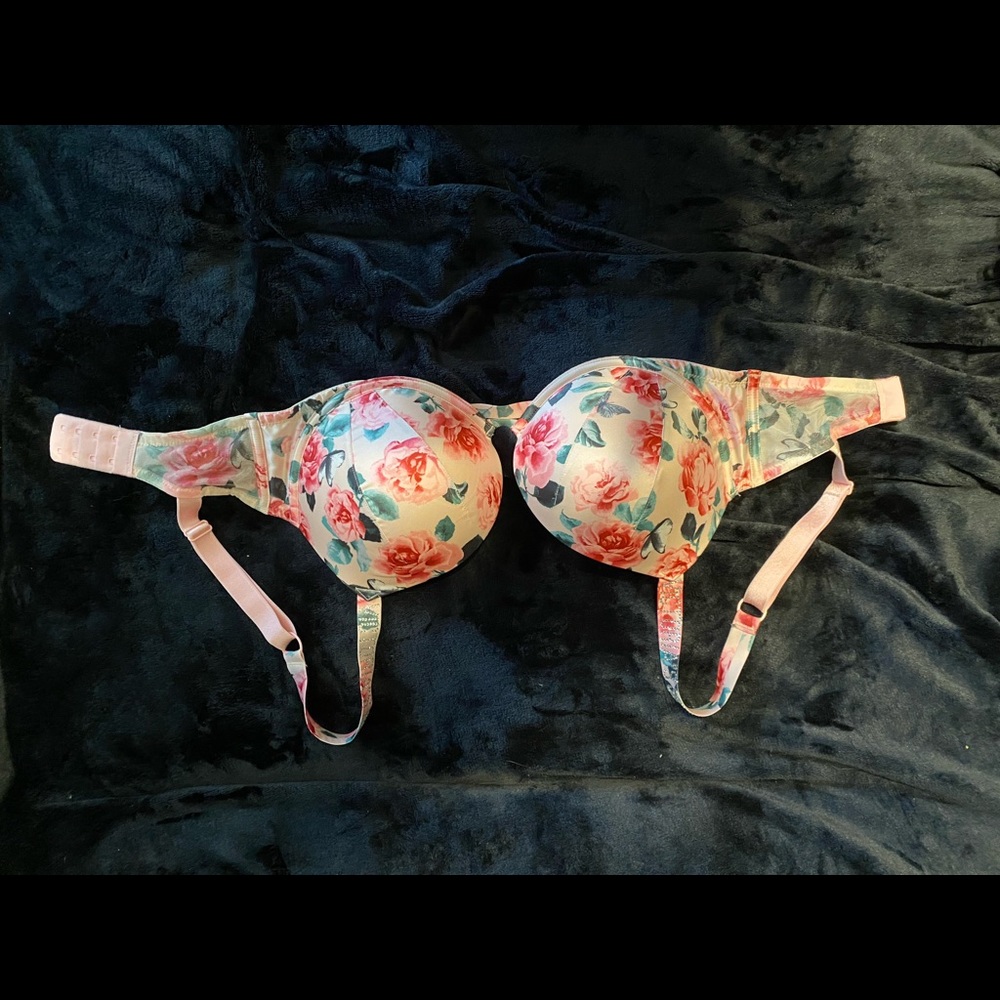 Victoria’s Secret shine strap very sexy satin push up bra